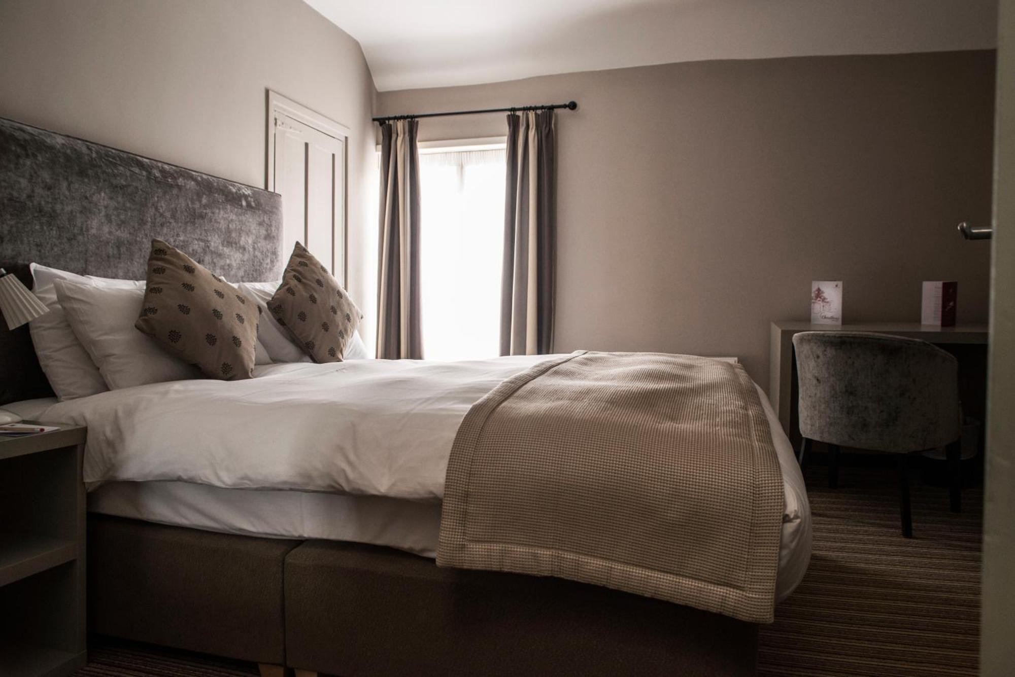 The Red Lion Hotel Whittlesford Екстериор снимка